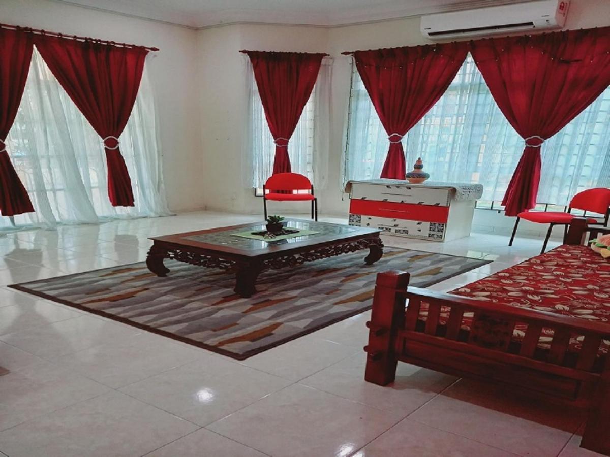 Bukit Baru Homestay Malacca Exterior foto